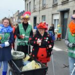 [Ramassage de déchets de carnaval]